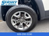 Used 2019 Jeep Cherokee Trailhawk image 5