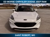 Used 2021 Ford Escape Titanium image 2