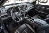 Used 2023 Nissan Altima 2.5 SR image 2
