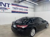 Used 2018 Toyota Camry XLE image 2