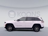 Used 2023 Jeep Grand Cherokee Limited image 2