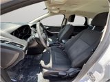 Used 2017 Ford Focus SE image 2