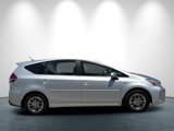 Used 2017 Toyota Prius V image 3