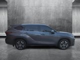 Used 2021 Toyota Highlander XLE image 4