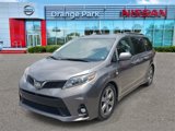 Used 2018 Toyota Sienna SE image 4