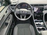 New 2025 Jeep Grand Cherokee L Altitude image 3