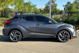 Used 2021 Toyota C-HR Limited image 3