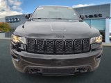 Used 2019 Jeep Grand Cherokee Laredo image 4