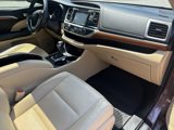Used 2019 Toyota Highlander Limited image 2