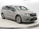 New 2025 Chrysler Pacifica Select image 2
