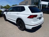 Used 2022 Volkswagen Tiguan SE R-Line image 3