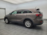 Used 2019 Kia Sorento LX image 3