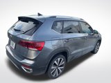 Used 2022 Volkswagen Taos SE image 4