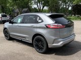 Used 2024 Ford Edge SE w/ Black Appearance Package image 3