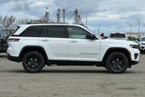 New 2025 Jeep Grand Cherokee Altitude image 3