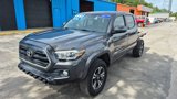 Used 2017 Toyota Tacoma SR5 image 2