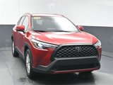 Used 2022 Toyota Corolla Cross LE image 2