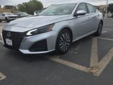 Used 2023 Nissan Altima 2.5 SV image 2