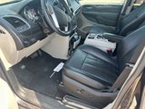 Used 2015 Chrysler Town & Country Touring-L w/ Driver Convenience Group image 5