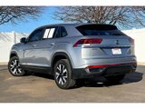 Used 2022 Volkswagen Atlas Cross Sport SE image 2