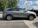 Used 2019 Kia Sorento L image 4