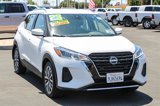 Used 2023 Nissan Kicks SV image 5