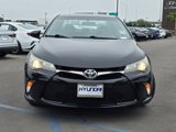 Used 2017 Toyota Camry SE image 3