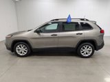 Used 2016 Jeep Cherokee Sport image 1