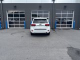 Used 2021 Jeep Grand Cherokee Laredo X image 3
