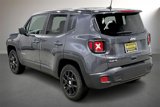 Used 2023 Jeep Renegade Latitude image 4