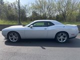 Used 2022 Dodge Challenger R/T image 2