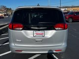 Used 2022 Chrysler Voyager LX image 4