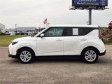 Used 2023 Kia Soul LX image 4
