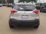 Certified 2020 Nissan Kicks SV image 3
