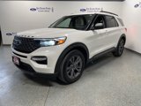 Used 2021 Ford Explorer XLT w/ Equipment Group 202A image 3