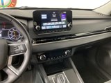 Used 2022 Mitsubishi Outlander SE image 2