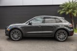 Certified 2020 Porsche Macan image 2