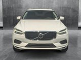 Used 2019 Volvo XC60 T5 Momentum w/ Multimedia Package image 2