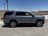 Used 2021 GMC Yukon SLT w/ SLT Premium Package image 3