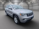 Used 2018 Jeep Grand Cherokee Laredo image 3