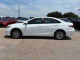 Used 2017 Toyota Camry LE image 5