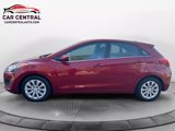 Used 2017 Hyundai Elantra GT image 2