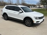 Used 2021 Volkswagen Tiguan SE image 2