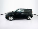 Used 2022 Kia Soul LX w/ Technology Package image 4