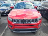 Used 2018 Jeep Compass Latitude image 2