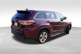 Used 2015 Toyota Highlander Limited Platinum image 4