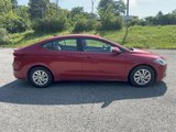 Used 2017 Hyundai Elantra SE w/ Cargo Package image 3