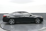 Used 2020 Nissan Altima 2.5 SR image 2