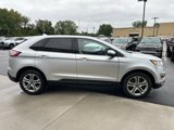 Used 2016 Ford Edge Titanium w/ Equipment Group 301A image 4