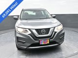Used 2018 Nissan Rogue S image 2